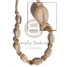 Beige adjustable Sigay Cowry Shell Robles Wood Macrame Natural Natural Shell Necklace BFJ239NK