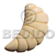Bone Natural White 35 mm Carvings Pendants - Bone Horn Pendants BFJ5620P